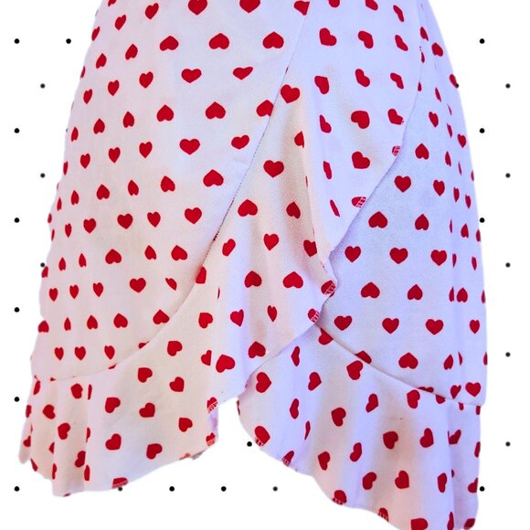 Pretty Little Things Ruffled white dress with red hearts SIZE 6 - Picture 9 of 10